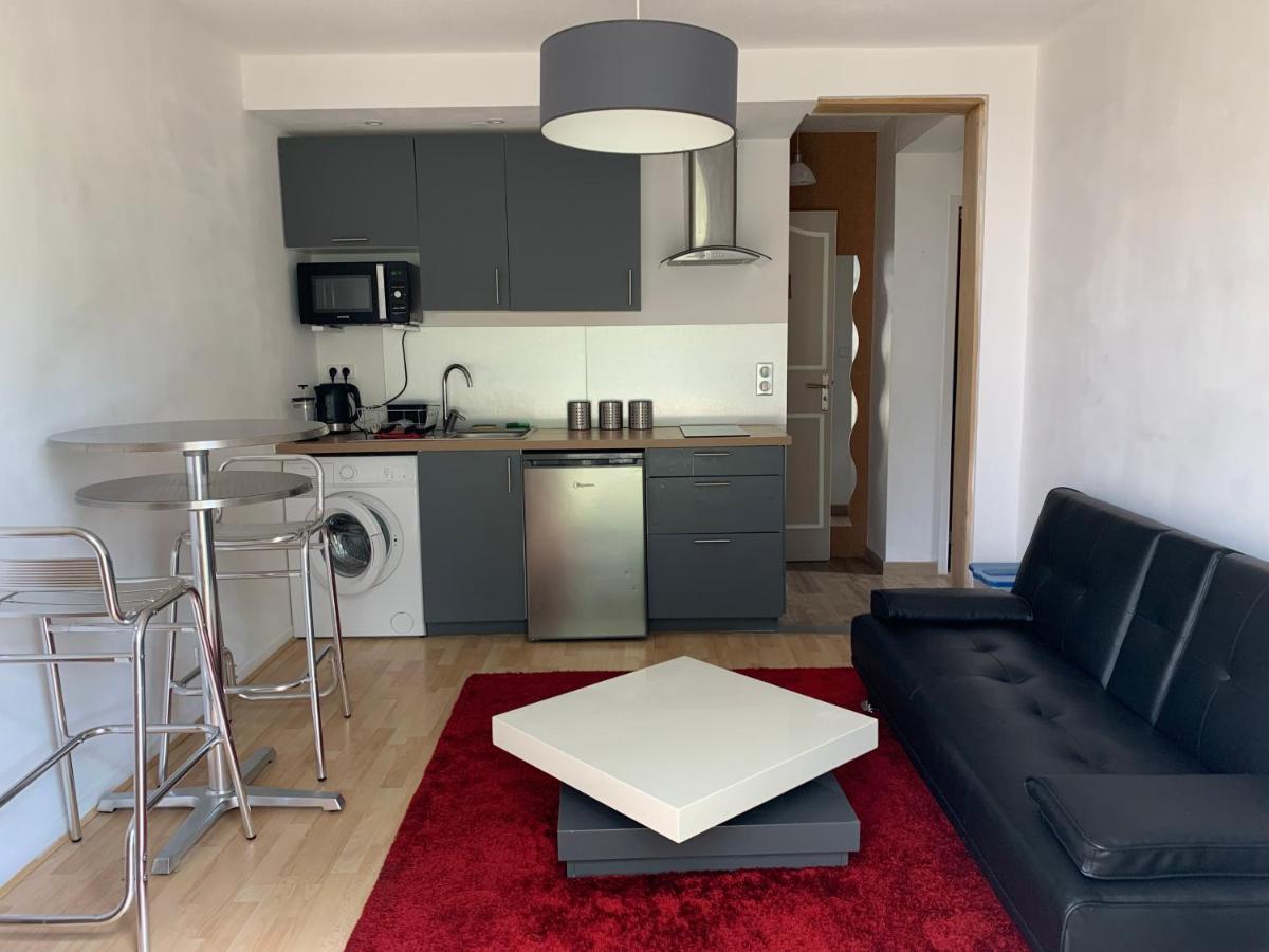 Beau T2 Meuble Recent *